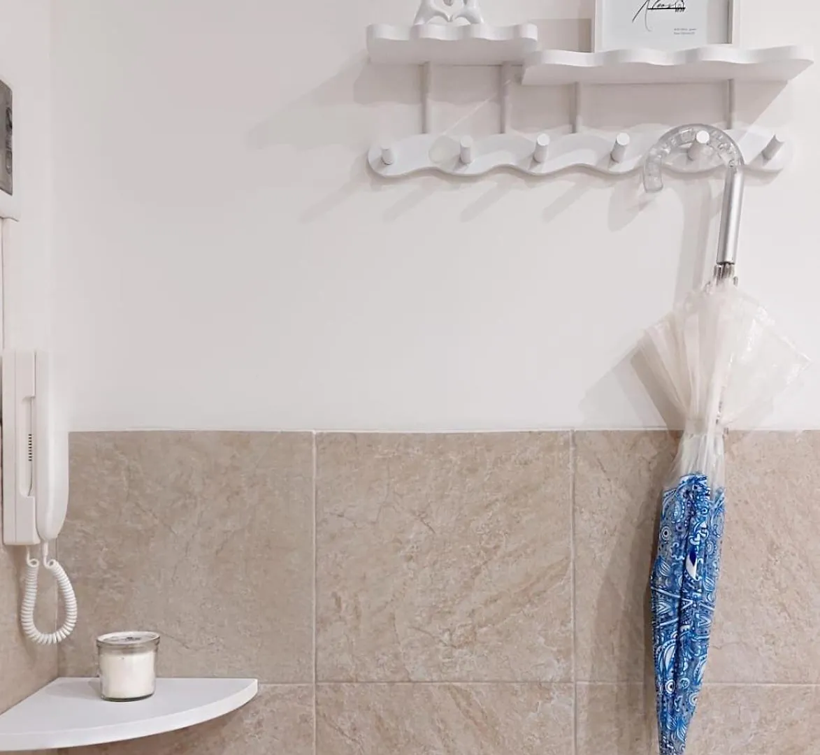 Kleos 9229 Apartment Syracuse Italy